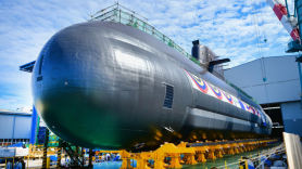 北 도발한 날, SLBM 쏘는 잠수함 공개한다…신채호함 진수식