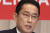 지난 17일 자민당 총재 후보자 토론회에서 자신의 의견을 말하고 있는 기시다 후미오 일본 자민당 신임 총재. [AP=연합뉴스] 