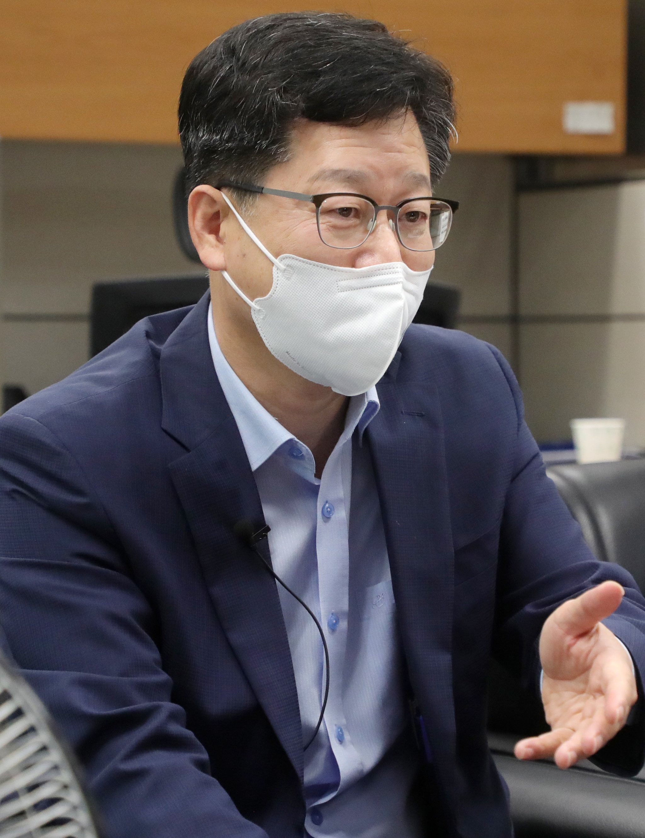 안호영 더불어민주당 의원이 지난 8월 30일 전북도의회에서 '정세균 전 총리 경선' 관련 기자간담회를 하고 있다. 정 전 총리 후보직 사퇴 이후 이재명 경기지사 지지를 선언했다. 뉴스1