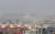 지난 8월 26일 카불 국제공항 애비게이트에서 발생한 폭탄 테러로 연기가 피어오르고 있다. 연합뉴스