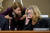 지난달 30일 미국 상원 상무위원회가 개최한 페이스북 청문회에서 에이미 클로버샤 민주당 의원(왼쪽)과 마샤 블랙번 공화당 의원이 이야기를 나누고 있다. [AFP=연합뉴스]