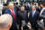 2019년 6월 30일 문재인 대통령이 도널드 트럼프 미국 대통령과 판문점을 방문해 김정은 북한 국무위원장을 만나고 있다.[연합뉴스]