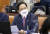 박수영 국민의힘 의원이 6일 서울 여의도 국회에서 열린 정무위원회의 금융위원회에 대한 국정감사에서 질의하고 있는 모습. 뉴스1