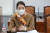 더불어민주당 강선우 의원이 지난해 11월 6일 서울 여의도 국회에서 열린 아동학대 관련 온라인 민생간담회에서 발언을 하고 있다. 연합뉴스