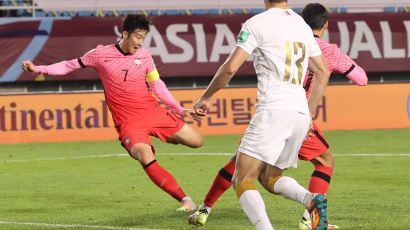 '캡틴 손'의 89분 극장골…한국축구, 시리아에 2-1 진땀승