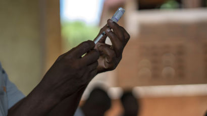 매년 50만 사망 말라리아 정복 첫발 뗐다…WHO, 백신 첫 승인