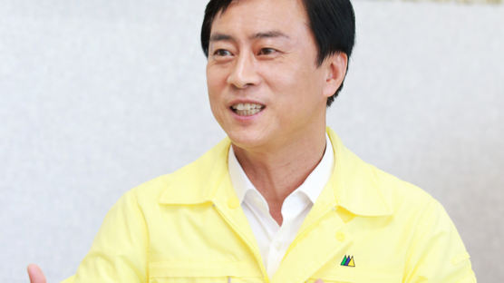 경찰, ‘뇌물수수 혐의’ 이강호 인천 남동구청장에 구속영장 신청