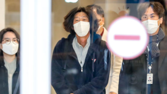 [이 시각]'대장동 키맨' 남욱... 귀국 직후 공항에서 체포