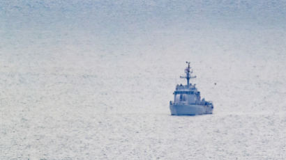 [속보] 군산 앞바다서 중국어선 침몰…6명 실종, 9명 구조