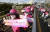 전국학교비정규직노조 울산지부 조합원들이 울산 남구 태화강 둔치에서 열린 대규모 총파업 집회에 참가하기 위해 행진하고 있다. 뉴스1