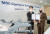 대한항공은 21일 성남 서울공항에서 개최 중인 ‘2021 서울 국제 항공우주 및 방위산업 전시회 (ADEX 2021)’에서 보잉 인시투(Insitu)사와 전술급 수직이착륙형 무인기 기술 협력을 위한 양해각서(MOU)를 체결했다. 박정우 대한항공 항공우주사업본부 본부장(왼쪽)과 랜디 로트(Randy Rotte) 보잉 해외영업 아시아 태평양 총괄 이사(오른쪽)가 기념 사진을 촬영하고 있는 모습. [사진 대한항공]