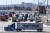 지난 21일 LA 산페드로항에 길게 줄 선 컨테이너 트럭들. [AP=연합뉴스]