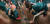  6일(현지시간) 미국 뉴욕 시내에서 '오징어 게임' 속 딱지치기를 체험하는 참가자들. 뉴욕=박현영 특파원