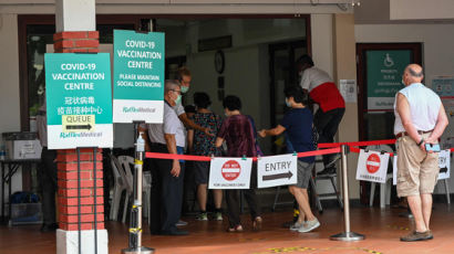 '84% 접종' 싱가포르, 역대급 확진…"미접종자 출근 막겠다"