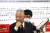 일본 자민당의 아마리 아키라 간사장이 31일 자민당의 개표 회견에 참석했다. [EPA=연합뉴스]