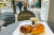 크루아상은 바게트와 함께 프랑스의 '국민 빵'으로 불린다. 주로 아침 출근 길에 커피와 함께 먹는다. 최승표 기자