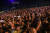 지난 5일(현지시간) 미국 휴스턴 NRG파크에서 열린 아스트로월드 뮤직 페스티벌 행사장에서 관중들이 트래비스 스콧의 공연을 보고 있다. AP=연합뉴스