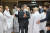더불어민주당 이재명 대선 후보가 8일 오후 서울 종로구 조계사에서 총무원장인 원행스님을 예방하기 위해 총무원장실에 입장하고 있다. 국회사진기자단