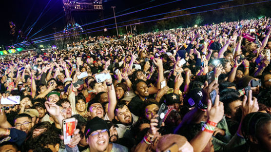 [사진] 휴스턴 5만명 몰린 콘서트 최소 8명 압사