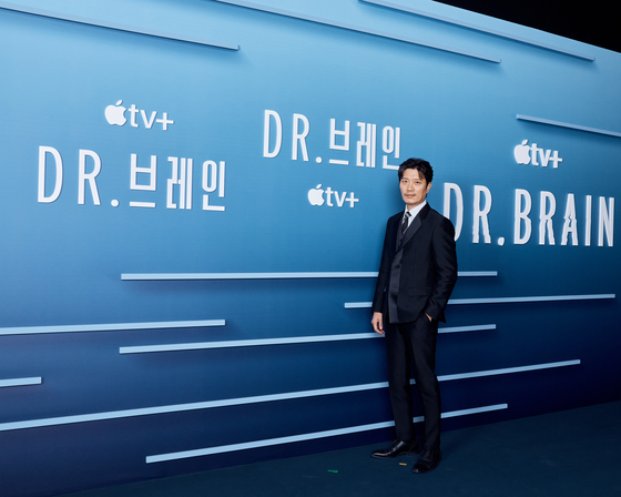 넷플릭스 이어 ‘애플의 남자’ 된 박희순 "영화라면 장면 잘렸을텐데 OTT 달라"