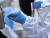 지난 11일 울산 남구 한 고등학교에 마련된 신종 코로나바이러스 감염증(코로나19) 임시 선별진료소에서 학생과 교직원 등에 대한 전수검사가 이뤄지고 있다. 뉴스1