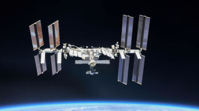 "우주인 대피하라" 비상…'우주쓰레기' 하루 두번이나 ISS 근접