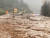 브리티시컬럼비아주 1번 고속도로 폽쿰과 호프 사이에서 지난 14일 폭우로 인한 산사태가 발생해 교통이 통제됐다. AFP=연합뉴스