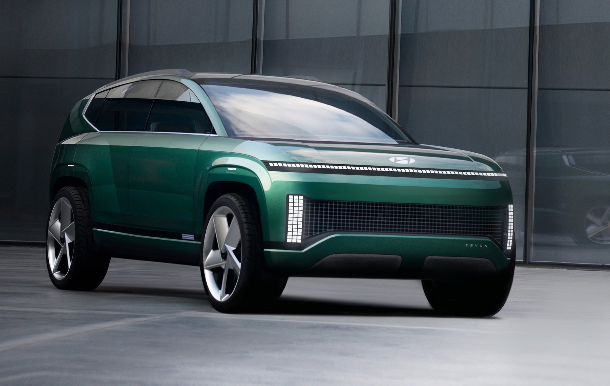 17일 현대차는 LA오토쇼에서 전기 SUV 콘셉트카 '세븐'을 첫 공개했다. 사진 현대차 