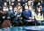 권덕철 보건복지부 장관(앞줄 가운데)이 21일 열린 ‘국민과 대화’에 참석해 답변을 하고 있다. 권 장관 오른쪽은 홍남기 경제부총리. 김성룡 기자