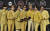 방탄소년단이 지난 21일(현지시간) 미국 로스앤젤레스 마이크로소프트 시어터에서 열린 아메리칸 뮤직 어워드(American Music Awards) 레드카펫에서 포즈를 취하고 있다. [AP=연합뉴스]