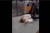 지난 15일 서울 지하철 3호선 열차 내에서 난동을 피운 여성. [유튜브 캡처]