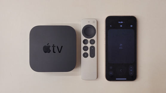아이폰 갖다대니 7년 된 구형 TV가 신형으로…애플 TV 무서운 진짜 이유[김경진의 테라스] 