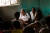 국경없는의사회 간호사 멘토들이 말라위에서 HIV 감염 위험 교육 활동하고 있다. [사진제공=국경없는의사회]