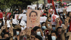 아웅산 수지에 징역 4년형…미얀마 양곤선 또다시 유혈 사태