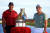 히어로 월드 챌린지에서 우승한 빅토르 호블란(오른쪽)이 대회 주최자인 타이거 우즈와 함께 했다. [AFP=연합뉴스]