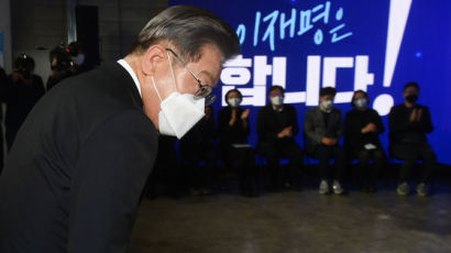 '대장동 의혹' 유한기 사망 묻자…이재명, 말없이 자리 떴다 