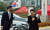 지난 1월 28일 박범계 법무부 장관(오른쪽)이 28일 첫 일정으로 서울 동부구치소를 방문, 구치소 정문에서 하차해 관계자의 안내를 받으며 구치소 입구로 향하고 있다. 뉴스1