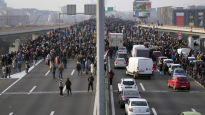"리튬 채굴 반대" 유럽 최악 '오염국가' 세르비아 3주째 시위