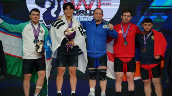 유동주 세계역도선수권 남자 89㎏급 합계 우승...4번째 도전 끝 쾌거