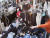 지난 10일 서울 노원구 하계동의 한 쇼핑센터에서 절도범을 체포한 이후 경찰이 피해를 본 매장을 찾아 수사를 진행 중인 모습. 매장 점주 제공