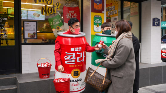 신세계, 햄버거 어울리는 탄산음료 출시…‘브랜드 콜라‧사이다’ 
