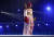 10일 이스라엘 에일랏에서 개최된 미스 유니버스 대회에서 '미스 재팬' 와타나베 주리가 내셔널 코스튬 의상을 입은 채 포즈를 취하고 있다. AP=연합뉴스