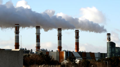 온실가스 상위 1% 기업, 10년간 국내 배출량의 절반 내뿜었다