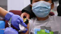 美 CDC "화이자 맞은 5~11세 어린이 8명 심근염 증상"