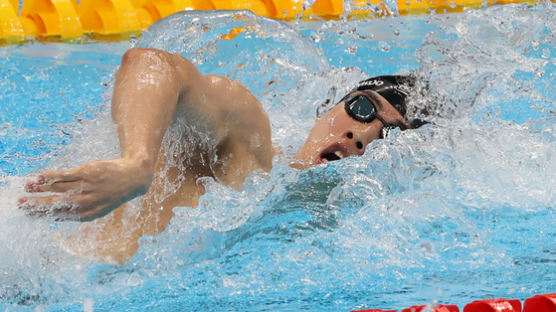 황선우, 쇼트코스 세계선수권 200m 2위로 결승행