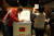 18일 국민투표가 치러진 대만에서 선거 사무원이 타이베이 개표소에서 투표용지를 확인하고 있다. [로이터=연합뉴스]