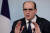 장 카스텍스 프랑스 총리가 17일 프랑스의 코로나19 상황에 관해 브리핑을 하고 있다. [AFP=연합뉴스]