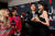 세계적 흥행을 거둔 넷플릭스 한국 오리지널 '오징어 게임' 주연 배우 정호연(오른쪽부터)과 박해수가 지난달 8일(현지 시간) 미국 LA에서 열린 '오징어 게임' 행사에 참석해 인터뷰를 하고 있다. [로이터=연합]