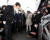 윤석열 국민의힘 대선후보가 22일 전북대를 방문해 5·18 민주화운동 첫 희생자인 고 이세종 열사의 표지석 앞에서 묵념하고 있다. [연합뉴스]