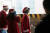 지난 23일 오후 광주 북구보건소 선별진료소에서 의료진들이 지친 주민들의 마음을 달래기 위해 산타복장을 입고 이벤트를 하고 있다. 뉴스1